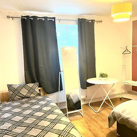 Large Room With Two Bed In Central Londres Exterior foto